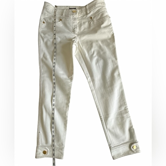 Escada White Pants 38 US 6 Ankle Slim Fit Stretch Gold Button Designer Trousers - Picture 12 of 13